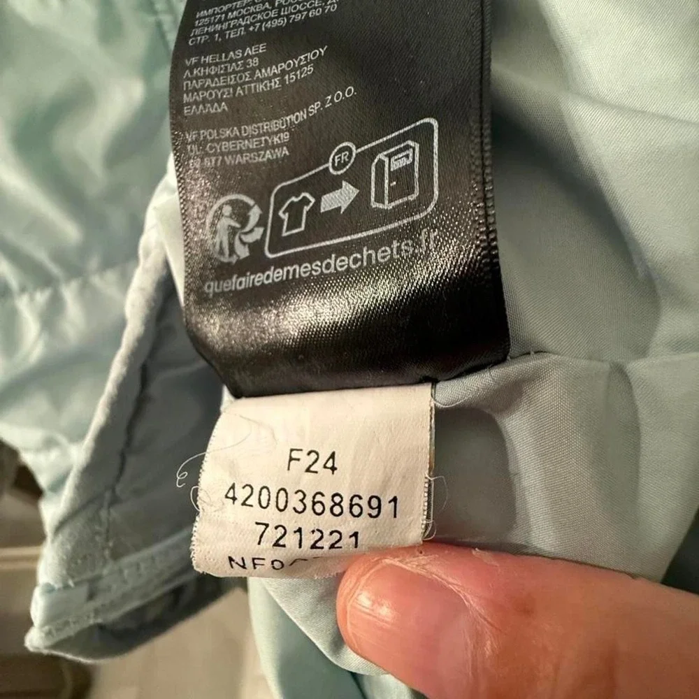 The North Face mint puffer jacket 10, M, some wear on sleeve, shown in photos,